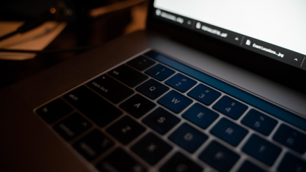 How to Copy and Paste on MAC?